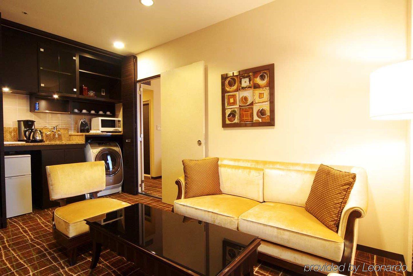 Hotel Doubletree By Hilton Naha Habitación foto